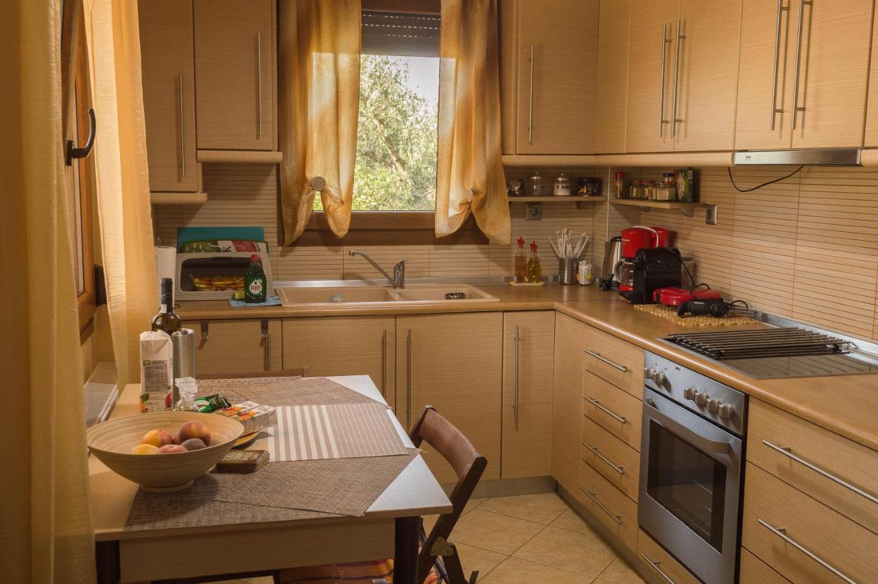 Family Resort In Vrasná エクステリア 写真