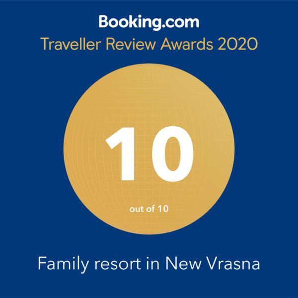 Family Resort In Vrasná エクステリア 写真
